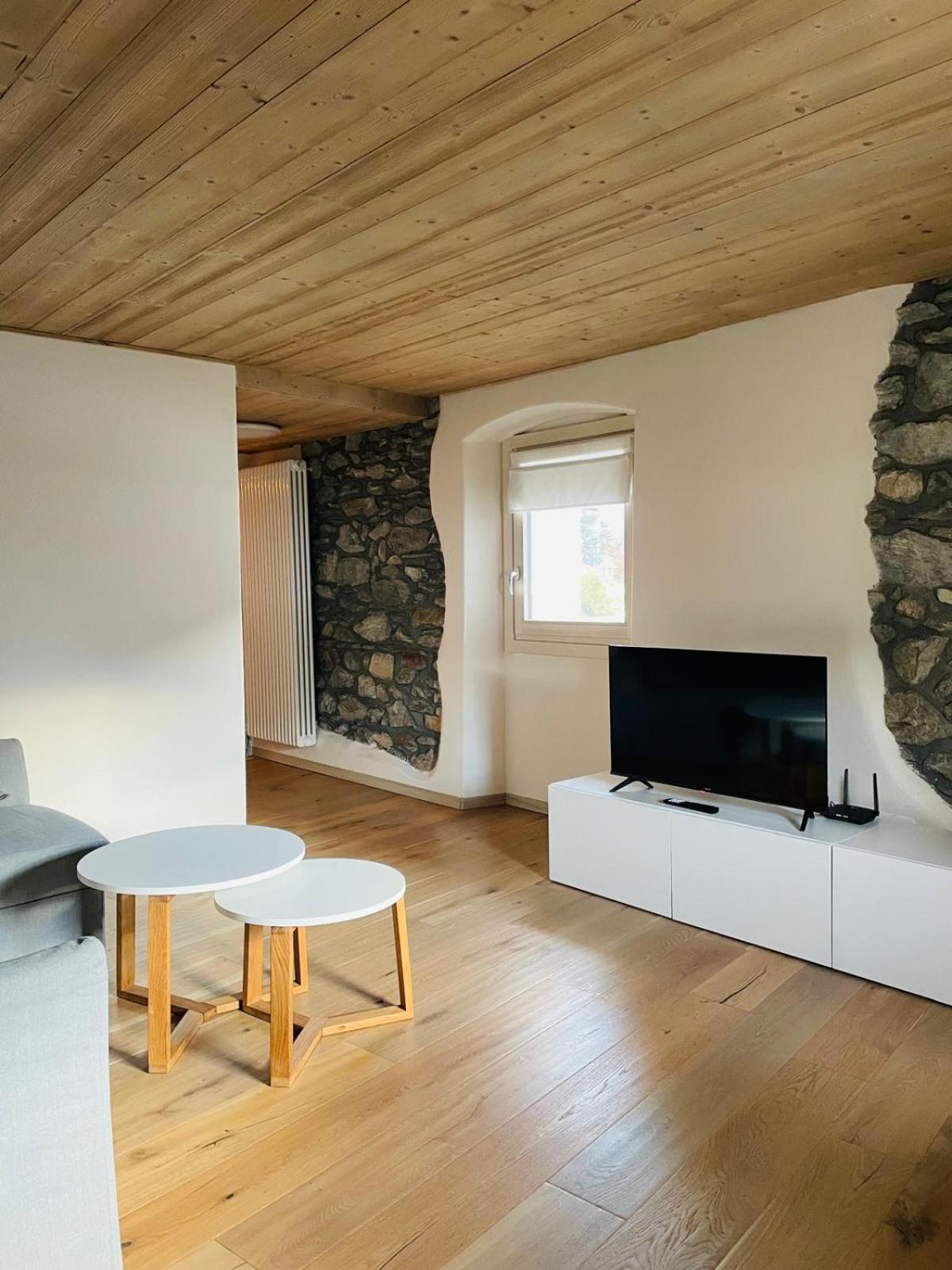 Aosta Holiday Apartments - Monte Zerbion Esterno foto